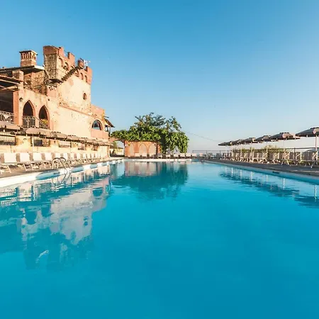Ippotur Medieval Holiday park Castelnuovo Magra