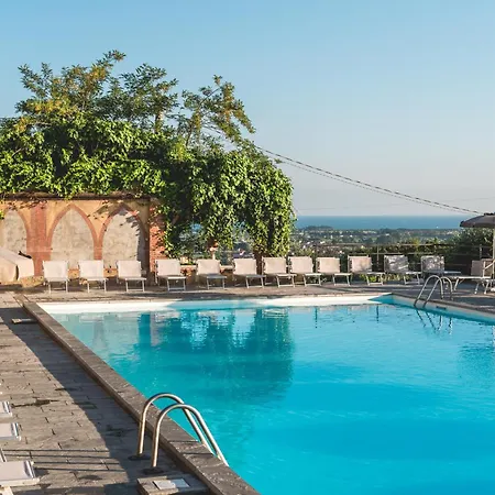 Ippotur Medieval Castelnuovo Magra