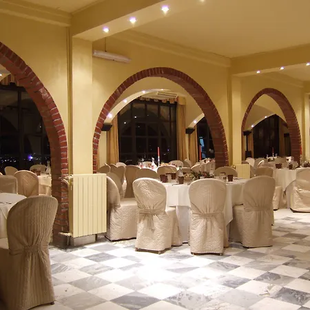 Ippotur Medieval קסטלנואובו מגרה