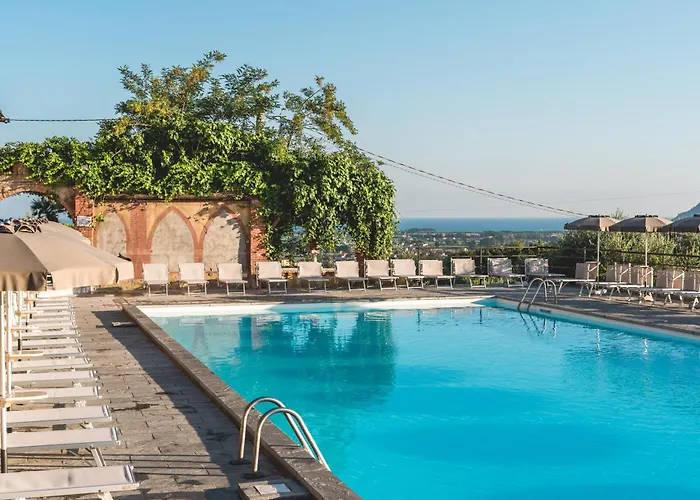 Ippotur Medieval Castelnuovo Magra