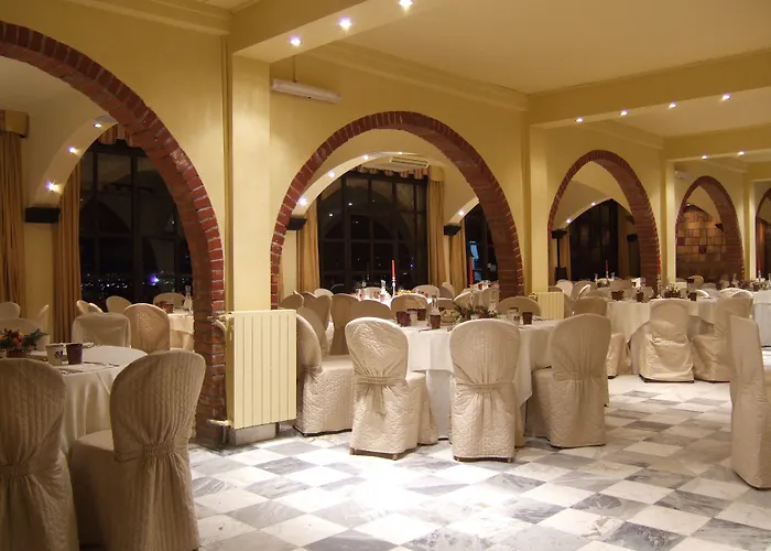 Ippotur Medieval Castelnuovo Magra