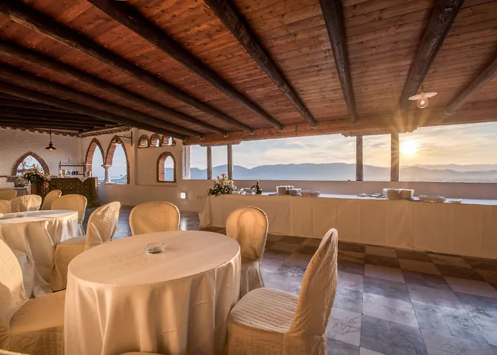 Ippotur Medieval Castelnuovo Magra