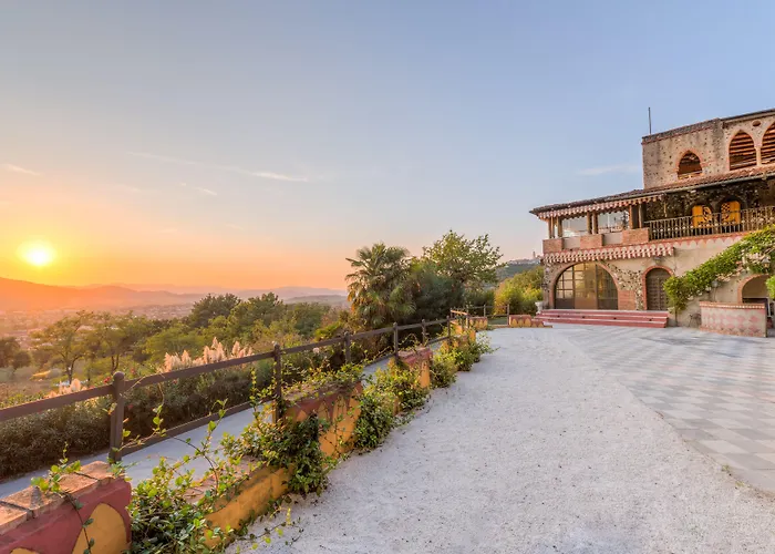 Ippotur Medieval 2* Castelnuovo Magra