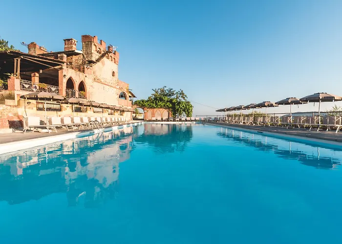 Ippotur Medieval Castelnuovo Magra